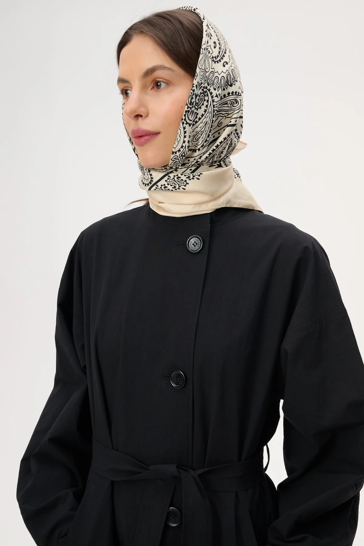 Bandana Jedwabna Ecru - Image 4
