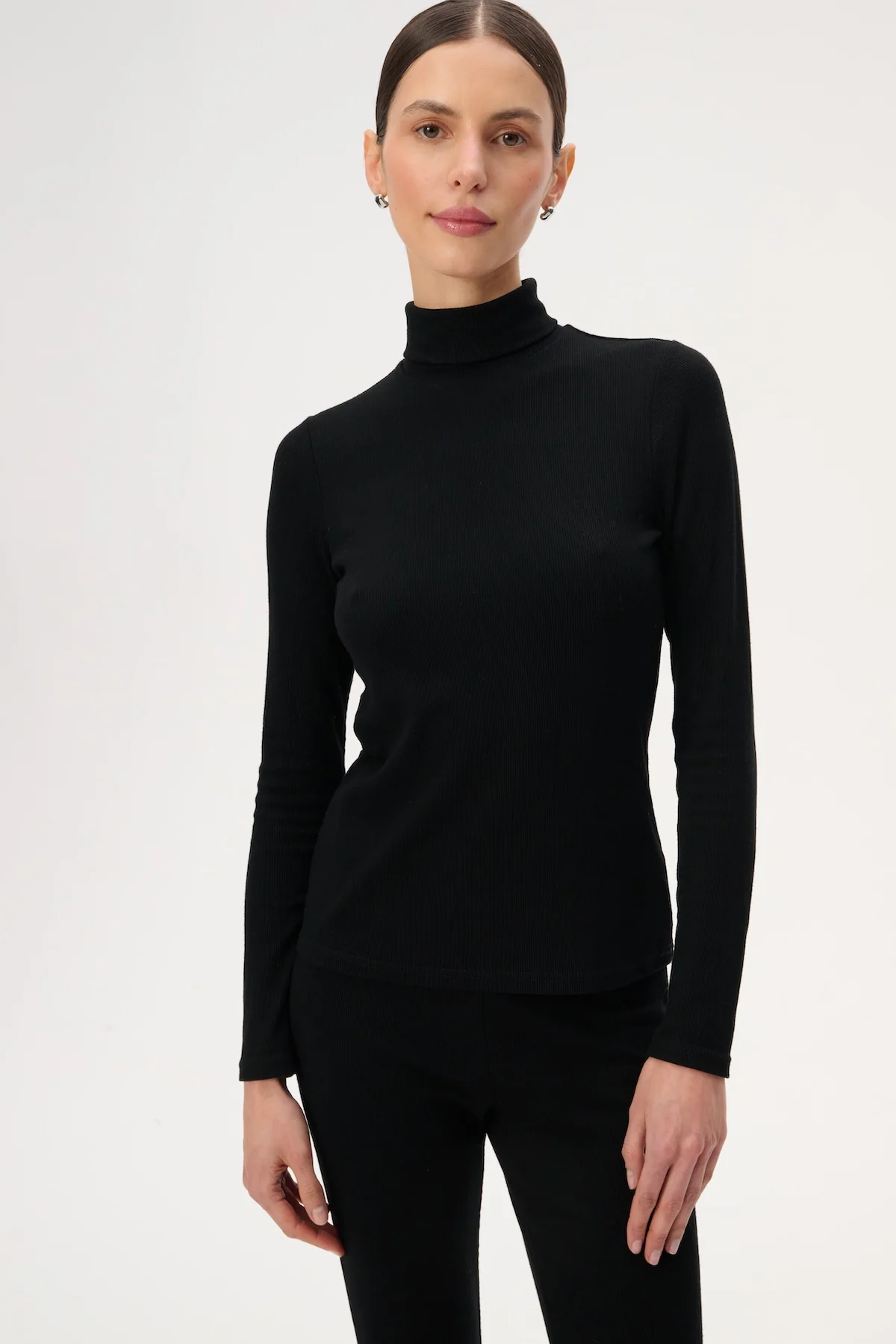 Sweter z cienkiej dzianiny z golfem czarny - Marvin - Image 3